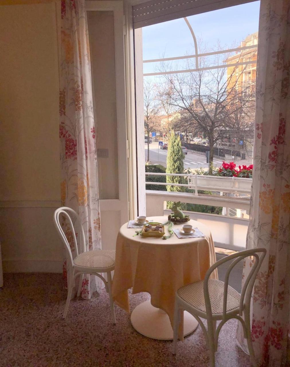 B&B Romeo Santarcangelo di Romagna Bagian luar foto